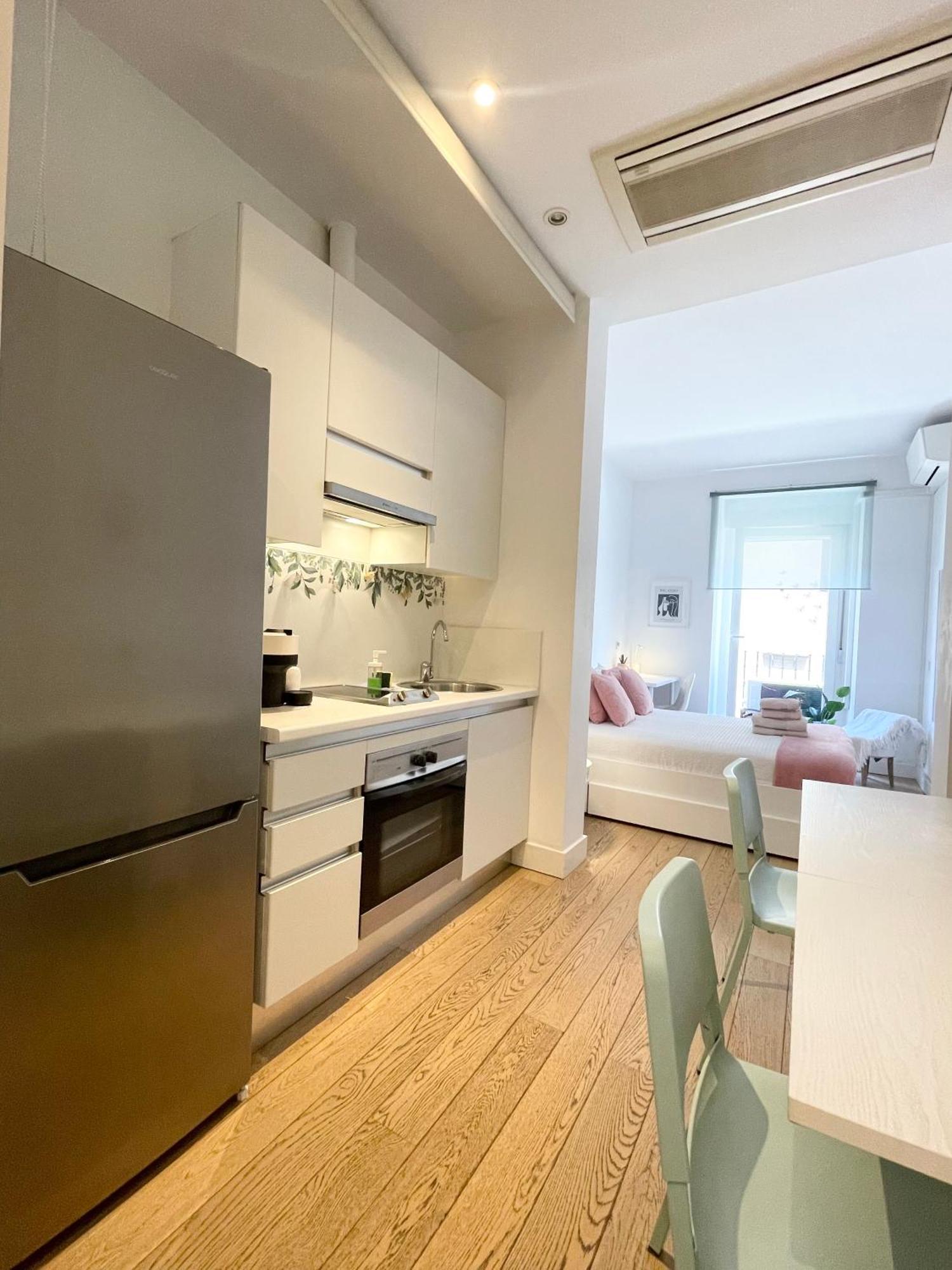 Studio Plaza Mayor La Latina Ac Balcon Ascensor Apartment Madrid Bagian luar foto